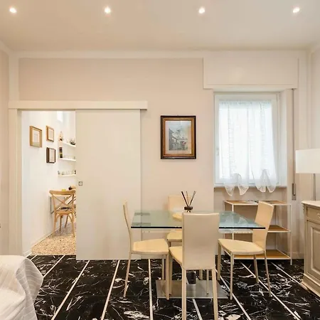 Apartment Sea View And 400 Meters From The *